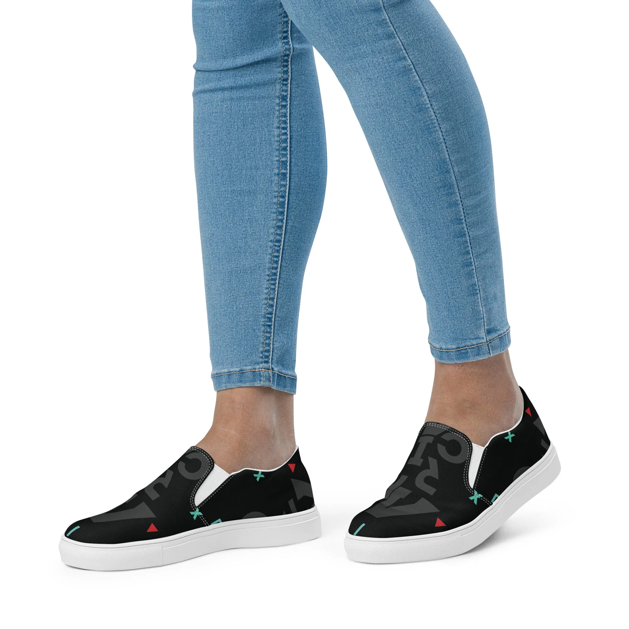 AFRICA IS THE FUTURE Women’s Slip-On Canvas Shoes