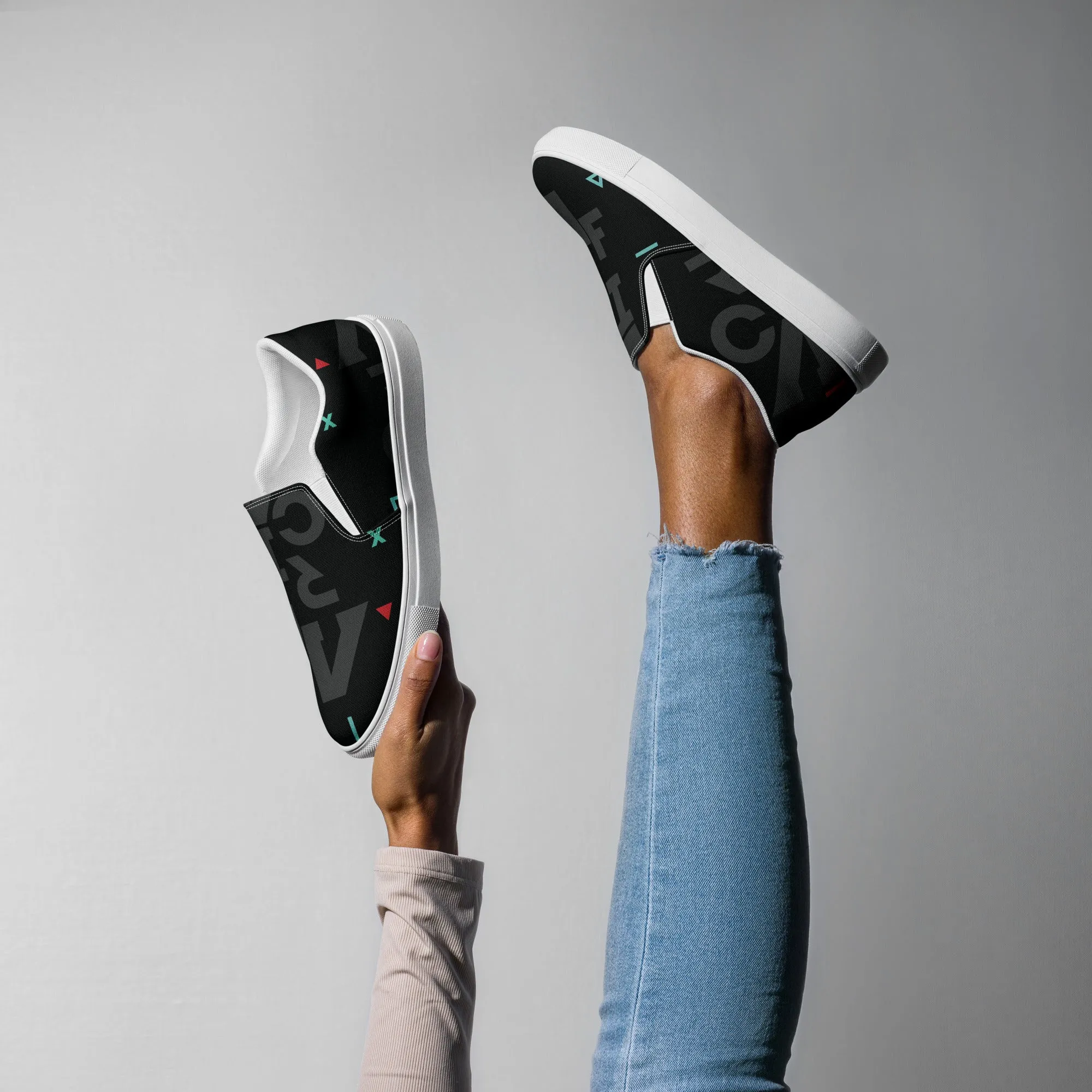 AFRICA IS THE FUTURE Women’s Slip-On Canvas Shoes