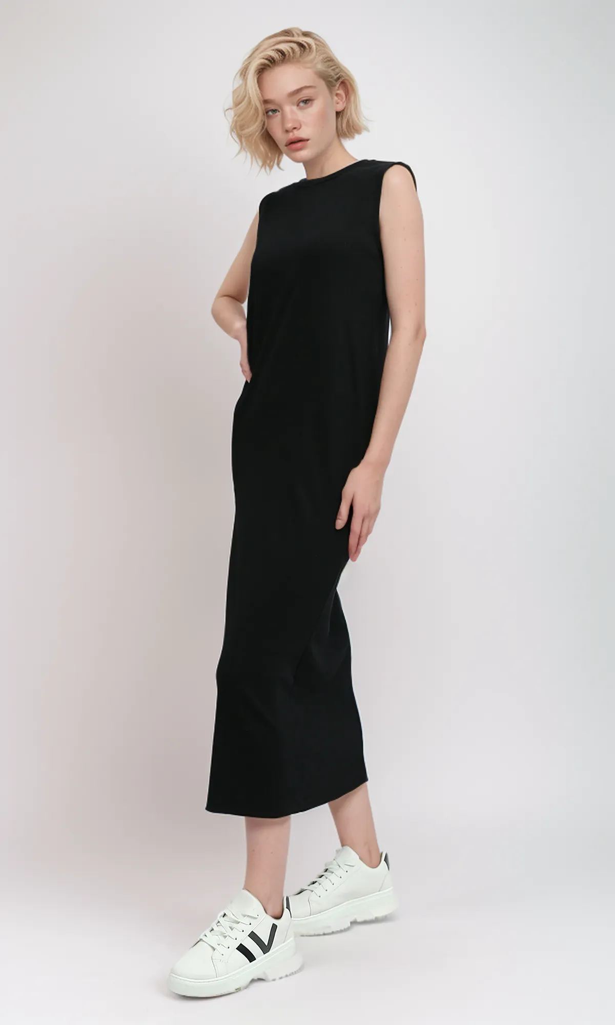 O198523 Round Neck Sleeveless Ribbed Maxi Dress