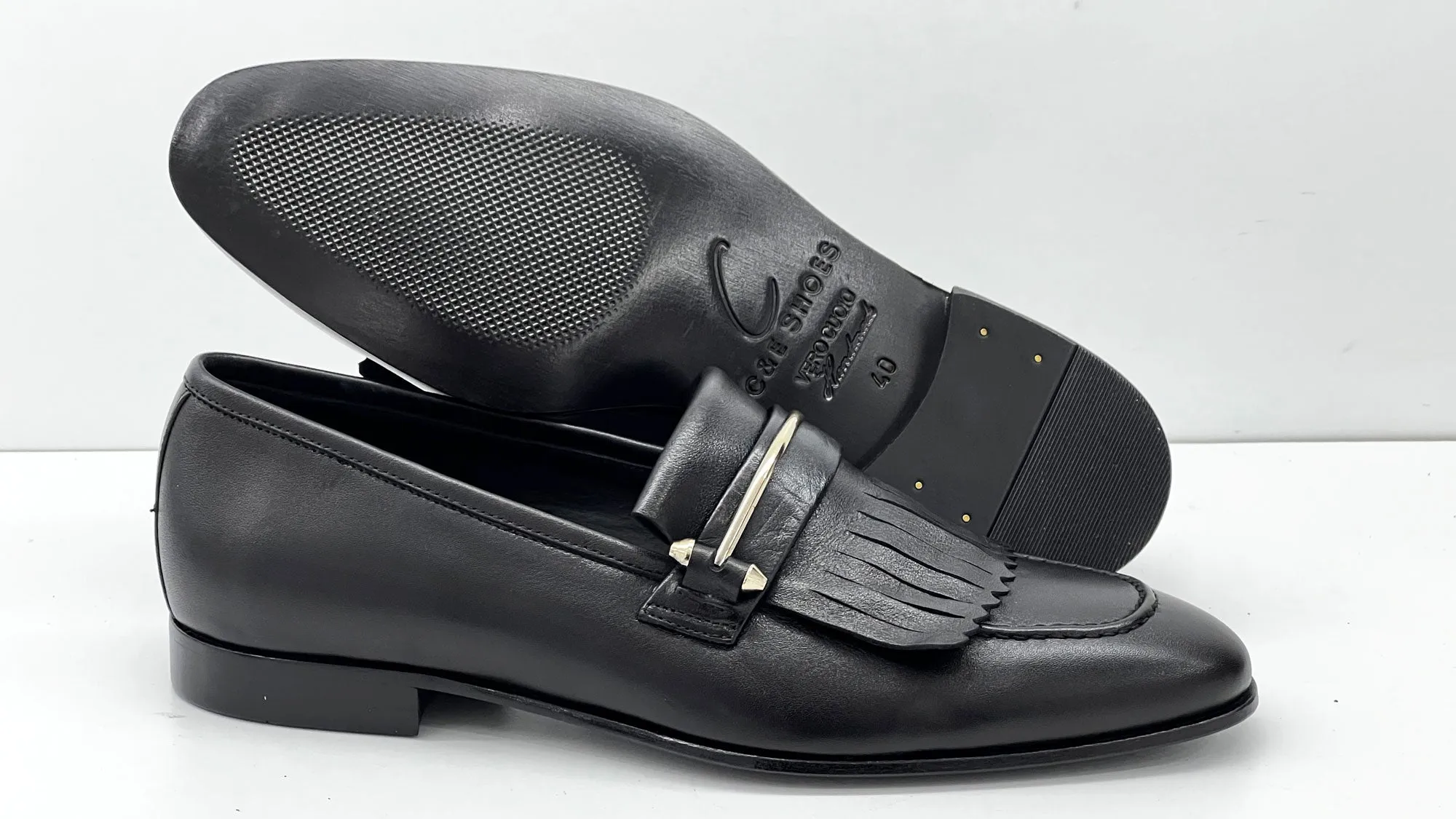 Style: 33670-Black