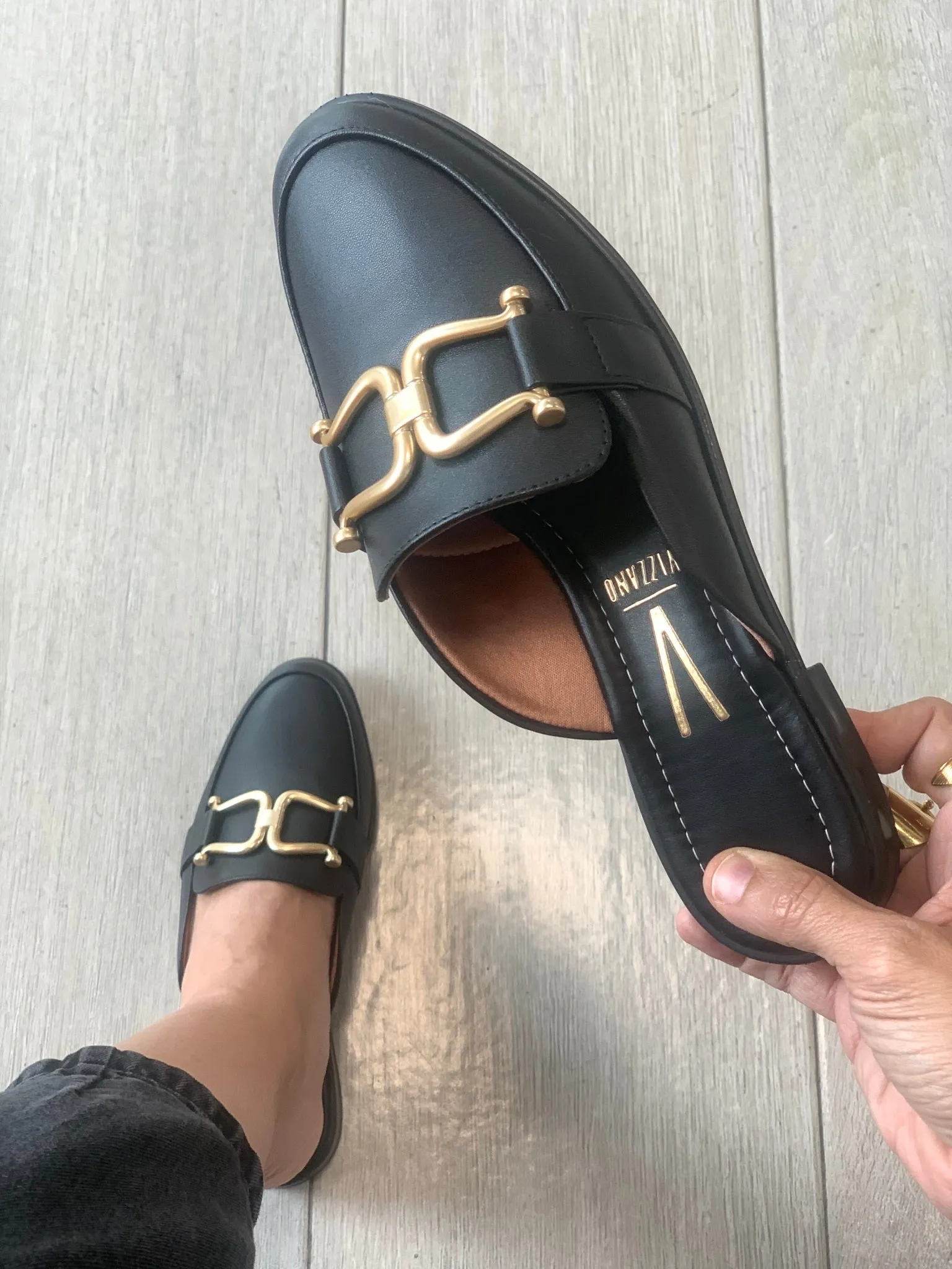 Vizzano Black Mules